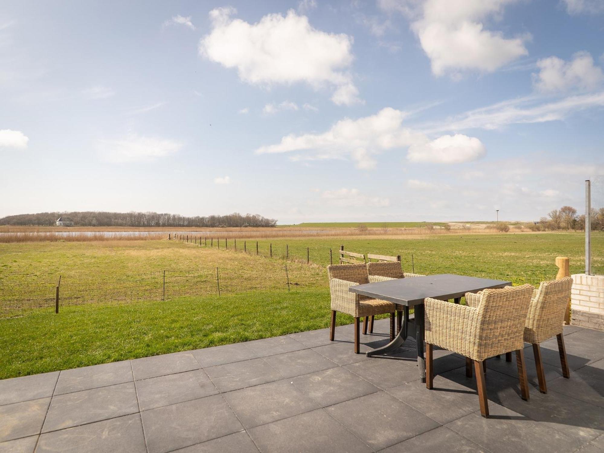 Fantastic Bungalow On Texel De Cocksdorp  Eksteriør bilde